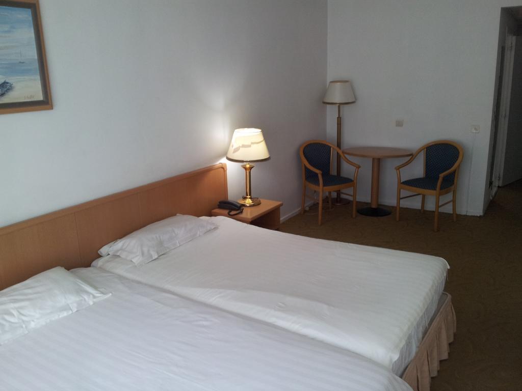 Hotel Keyserlei Antwerpen Værelse billede